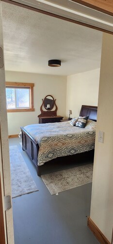 Simple & Quite 2-bedroom 1 bath in Trout Creek minutes from the Clark Fork River