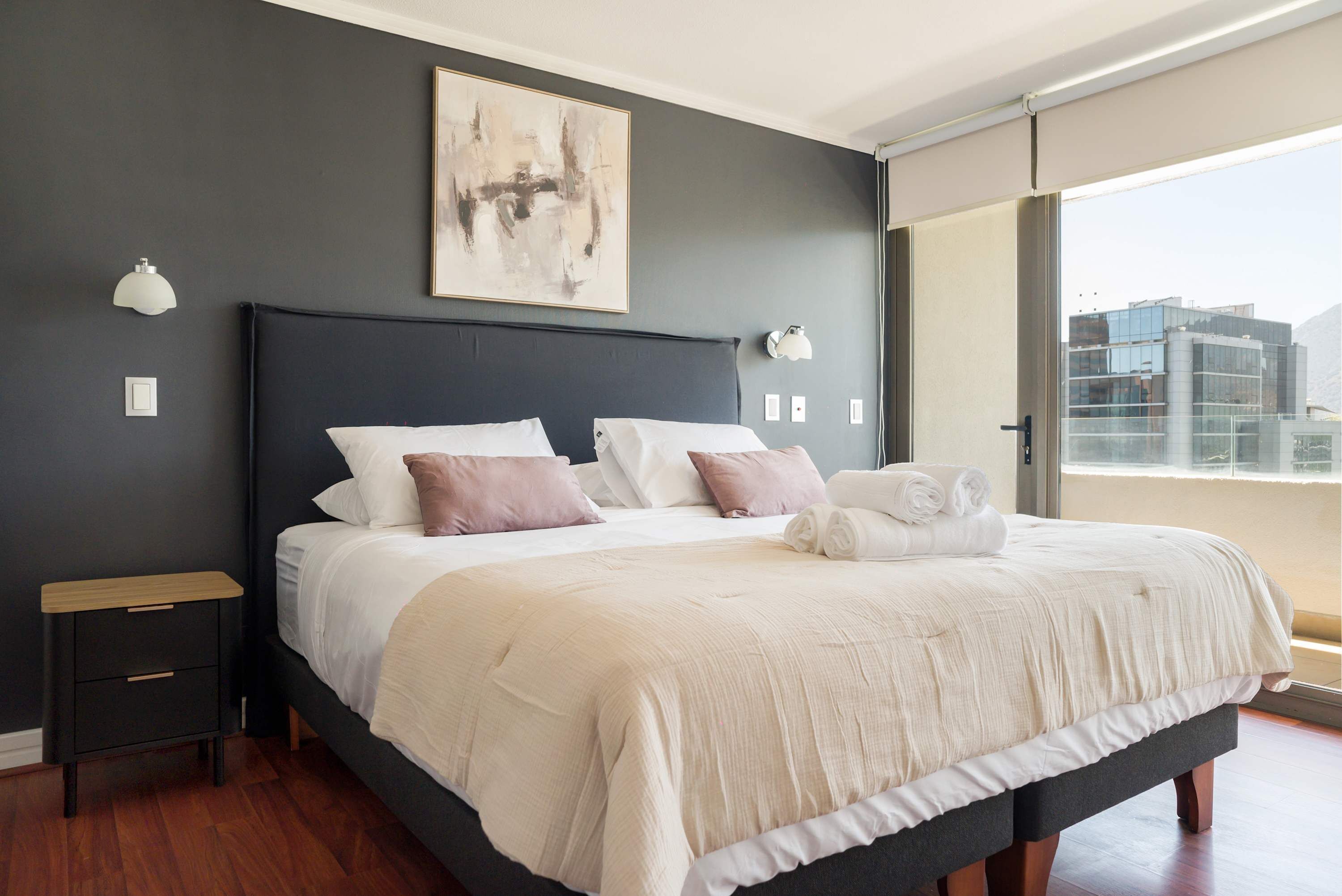 2 chambres, fer et planche à repasser, Wi-Fi gratuit, draps fournis