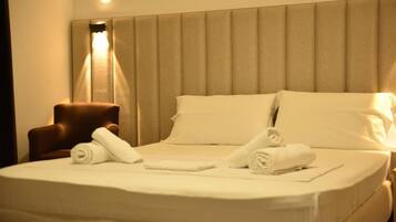 Standard Triple Room, Balcony, Garden View | Free WiFi