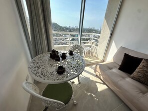 Interior - Edificio Lotus - Torices (Cartagena)