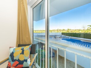 Interior - Beachside Bliss 5 mins Beach & Waterfront - Pool - Wi-Fi (Cabanas de Tavira)