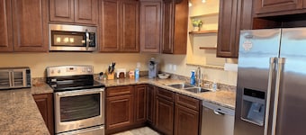 New Home Centrally Located in South Daytona