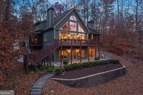 Chapman Cottage ~Lakefront Dock, Kayak-Boat, Games