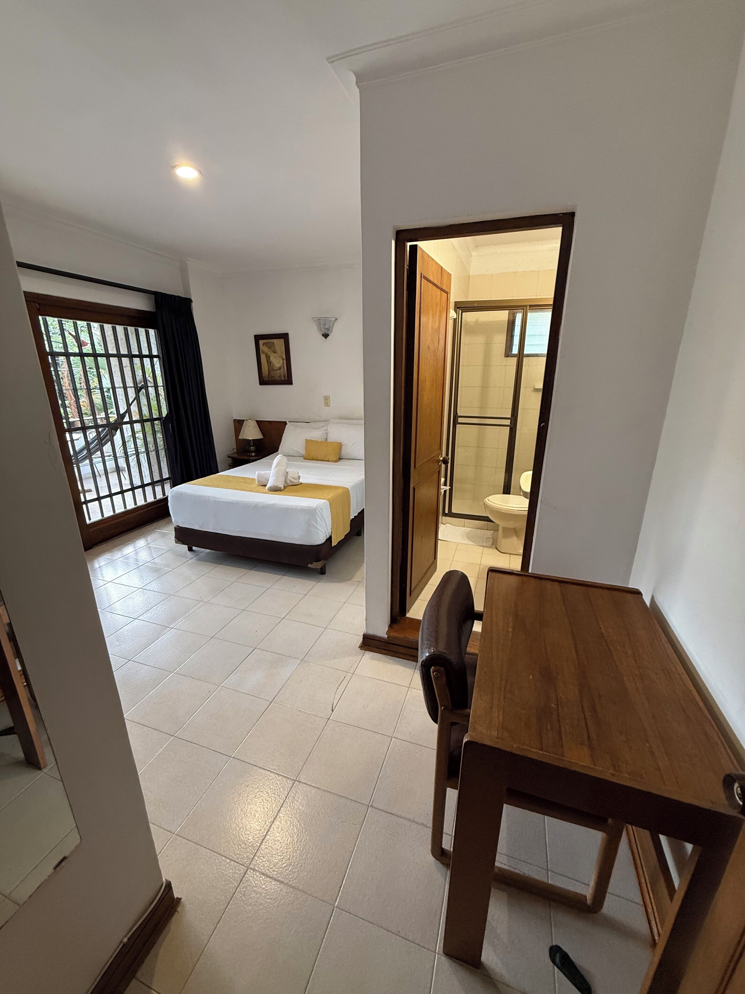 Desk, laptop workspace, free WiFi