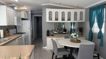 微波炉、烤箱、炉灶、洗碗机