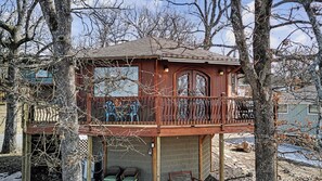Exterior - Cozy Lake View Treehouse (Diamond City)