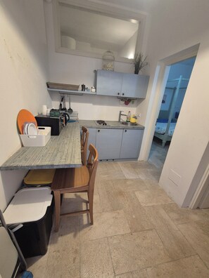 Private kitchen - Vrbo Property (Trapani)
