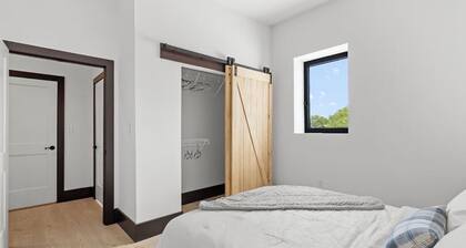 2-bedroom apartment in cool St. Louis with AC for your stay