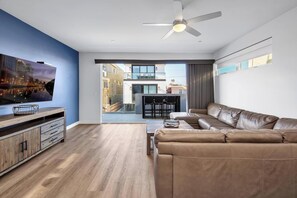 TV - RMB II: Island Beach Suite; 2Br/2Ba - Sleeps 11 (San Diego)