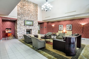 Lobby - River Bluff Hotel & Conference Center (Mineral Wells)