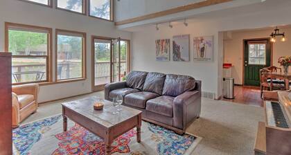 Cozy Woodland Park Mountain Retreat, Furnished & Perfect for Longer Stays