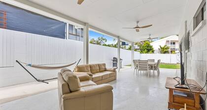 6 Larapinta Court - Rainbow Beach