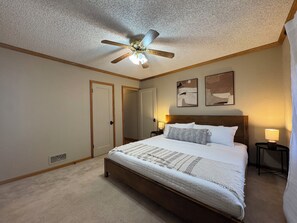 2 habitaciones, tabla de planchar con plancha y wifi gratis 