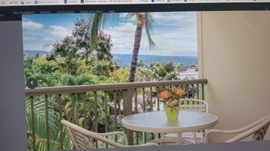 Property grounds - Charming 2-bedroom condo with AC in serene Kailua-Kona (Kailua-Kona)