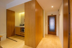Interior - Garça Real - Porto Retreat by Lisbeyond (Porto)