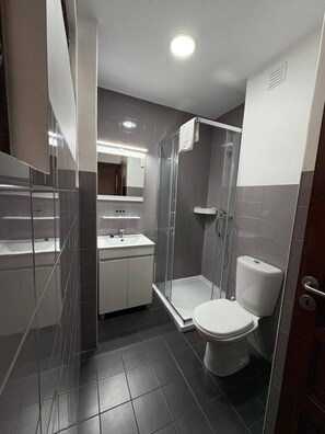Bathroom - Garça Real - Porto Getaway by Lisbeyond (Porto)