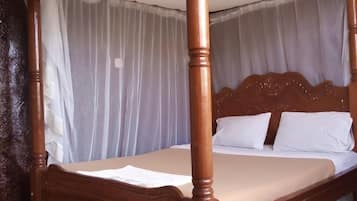 Deluxe Single Room | Free WiFi, bed sheets