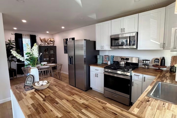 Mikrobølgeovn, ovn og kokeplater