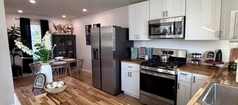 Marvelous 3-bedroom house with AC in North Providence