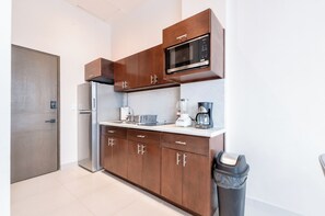 Chambre Confort, vue ville | Cuisine privée