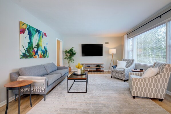 Living area - Remodeled Home w/ Garage, Workspace & Fenced Yard (Racine)