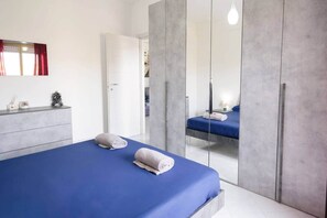 2 Schlafzimmer, Zimmersafe, Bügeleisen/Bügelbrett, kostenloses WLAN