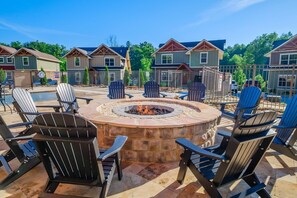 Terrace/patio - Splash Mountain Lodge (Gatlinburg)