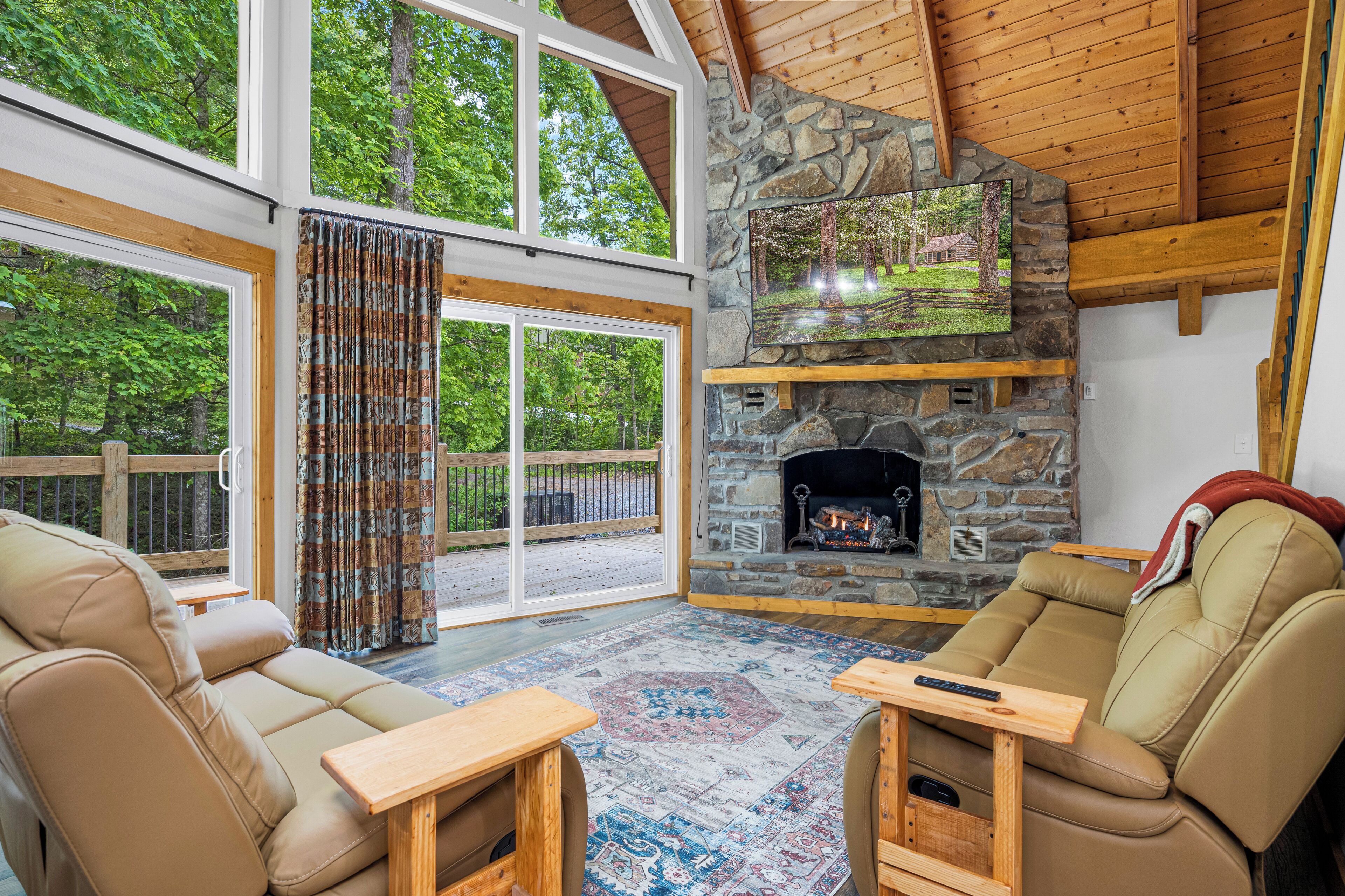 シャレー ベッド (複数台) スパ浴槽 マウンテンビュー | リビング エリア