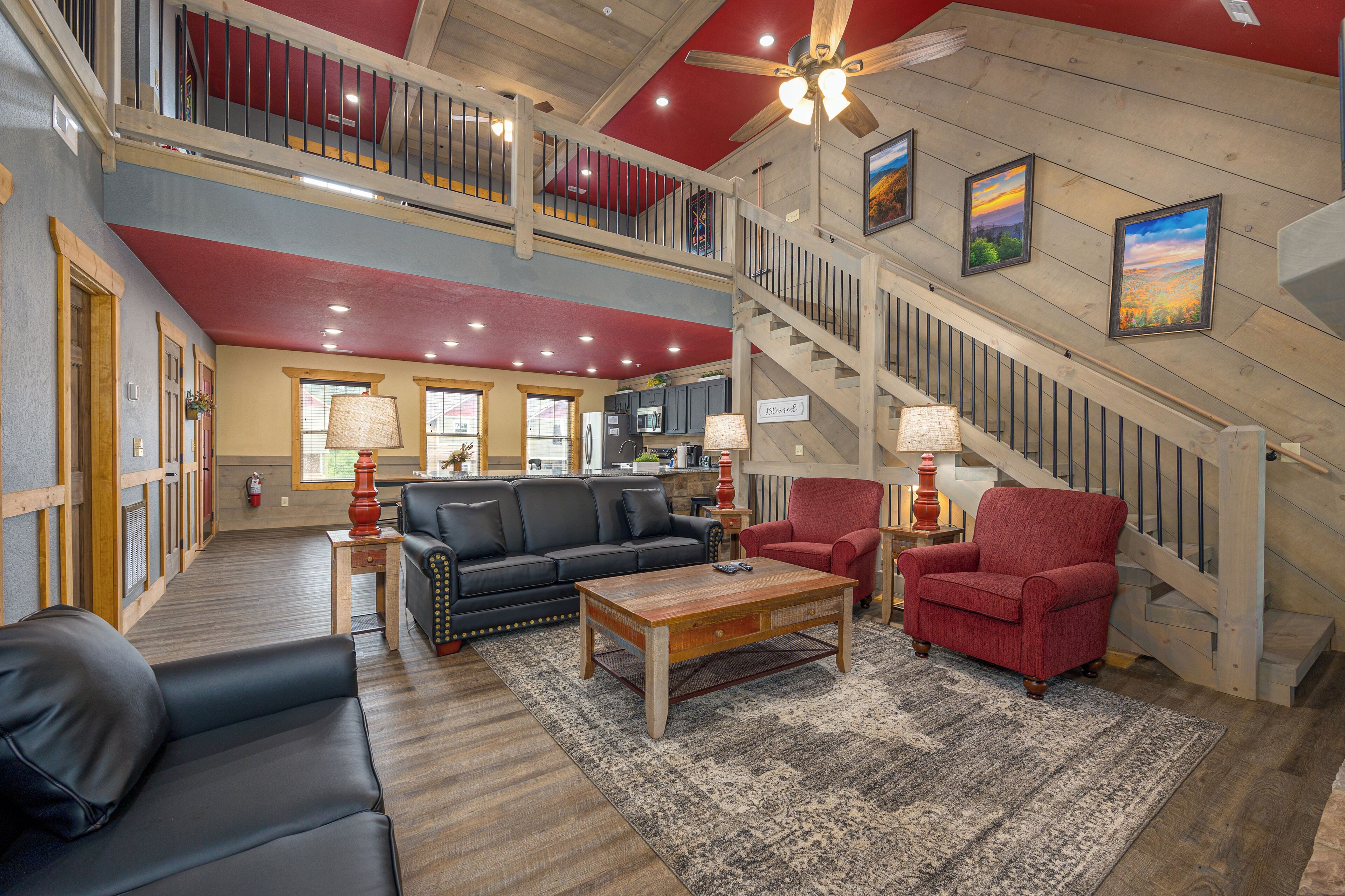 Room, Multiple Beds, Hot Tub, Mountain View (A Majestic Hilltop) | Living area