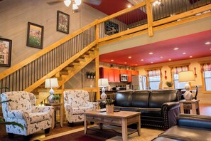 Chalet, Multiple Beds, Pool Access (Serene Oasis) | Interior - Serene Oasis (Gatlinburg)