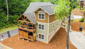 Exterior - Serene Oasis (Gatlinburg)