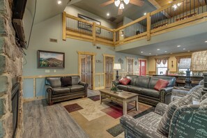 Chalet, Multiple Beds, Pool Access, Mountain View (Marco Polo) | Interior - Marco Polo (Gatlinburg)