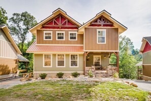 Exterior - Marco Polo (Gatlinburg)