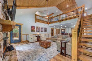 Chalet, Multiple Beds, Pool Access, Mountain View | Living area - Aqua Vitae (Gatlinburg)