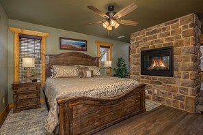 4 bedrooms, individually decorated, individually furnished - Serenity Peak (Gatlinburg)