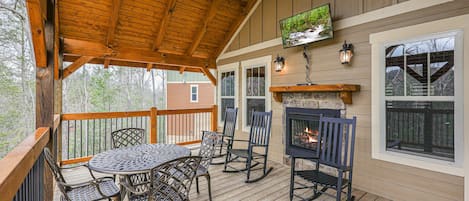 Chalet, useita sänkyjä, pääsy uima-altaalle, vuoristonäköala (Serenity Peak) | Näkymä huoneesta