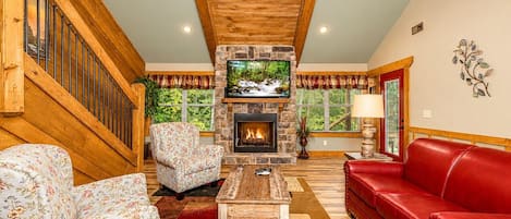 Cabin, Multiple Beds, Hot Tub, Mountain View (Tennessee Dream) | Living area