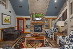 Zimmer, Mehrere Betten, Poolzugang, Bergblick (Mountain Sunrise Pool Cottage) | Wohnbereich