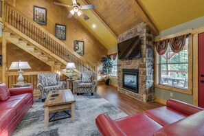 Chalet, Multiple Beds, Pool Access, Mountain View (Swimmin' in the Smokies) | Living area - Swimmin' in the Smokies (Gatlinburg)