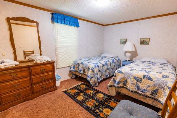 Internet, bed sheets