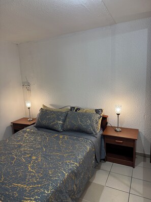 熨斗/熨衣板、WiFi、床单