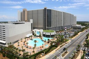 Exterior - Stunning Gulf Views PCB Condo 1BR 1 Bunk Room (Panama City Beach)