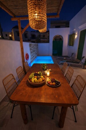 Outdoor dining - “Villa with a private swimming pool,ideal for families and groups of friends. (Koskinou)