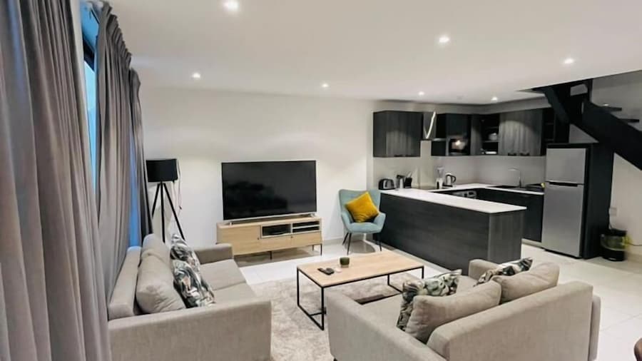 Peravi Suites at The Lennox