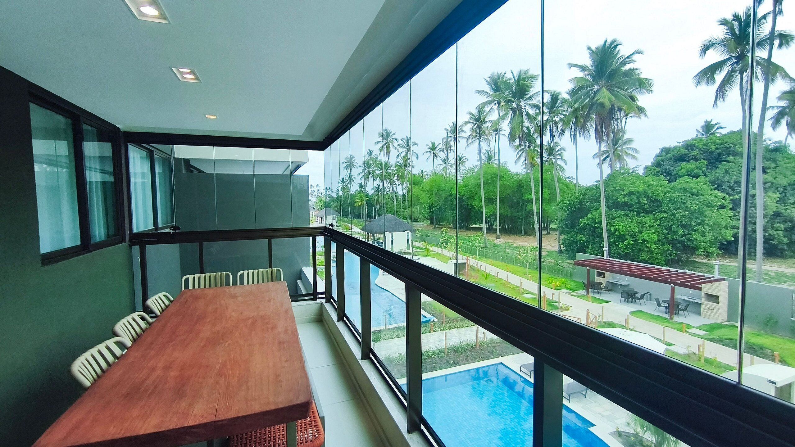 Classic Apartment | Lanai