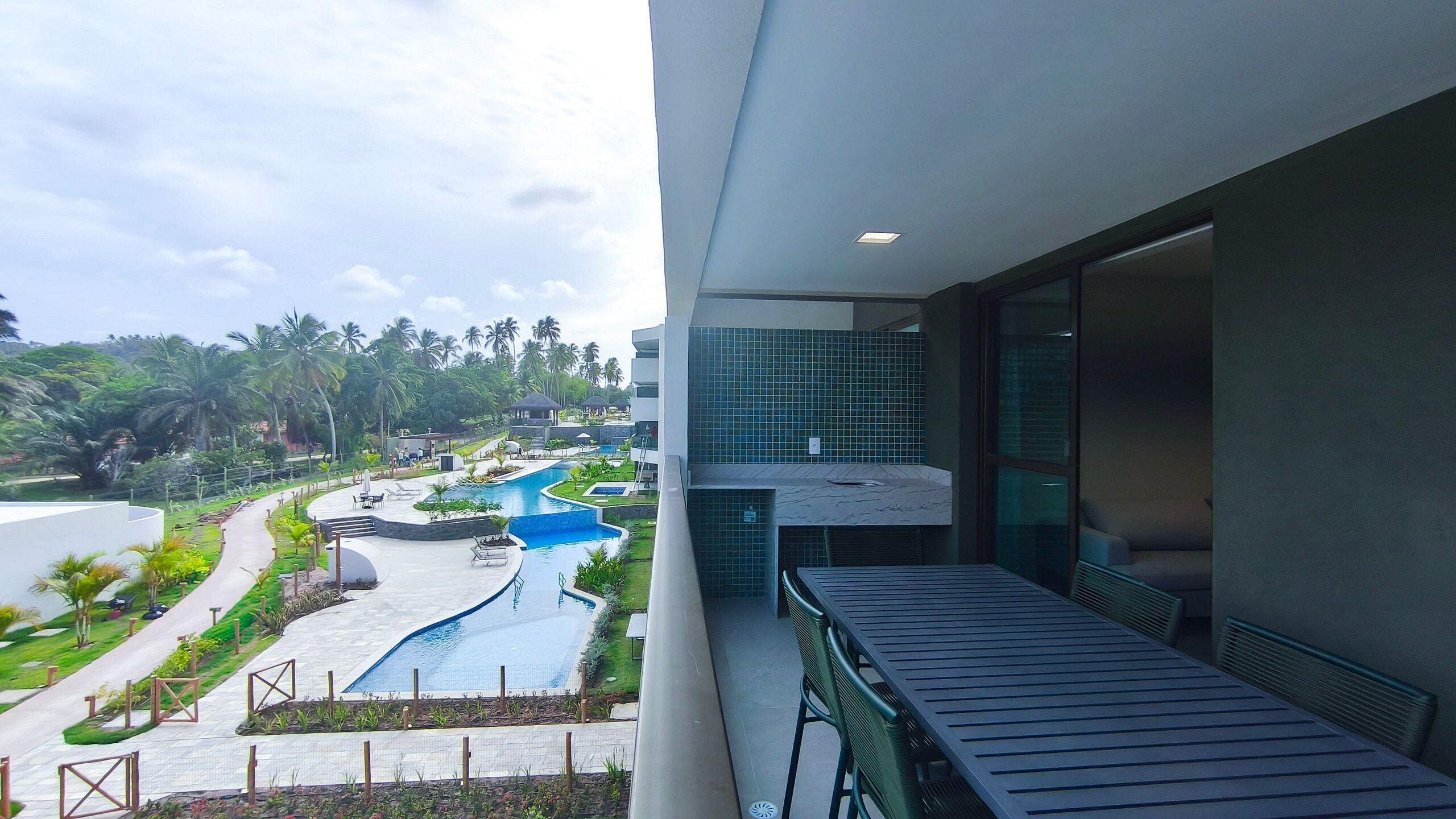 Classic Apartment | Lanai