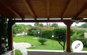 Property grounds - Adonai House (Sicilia)