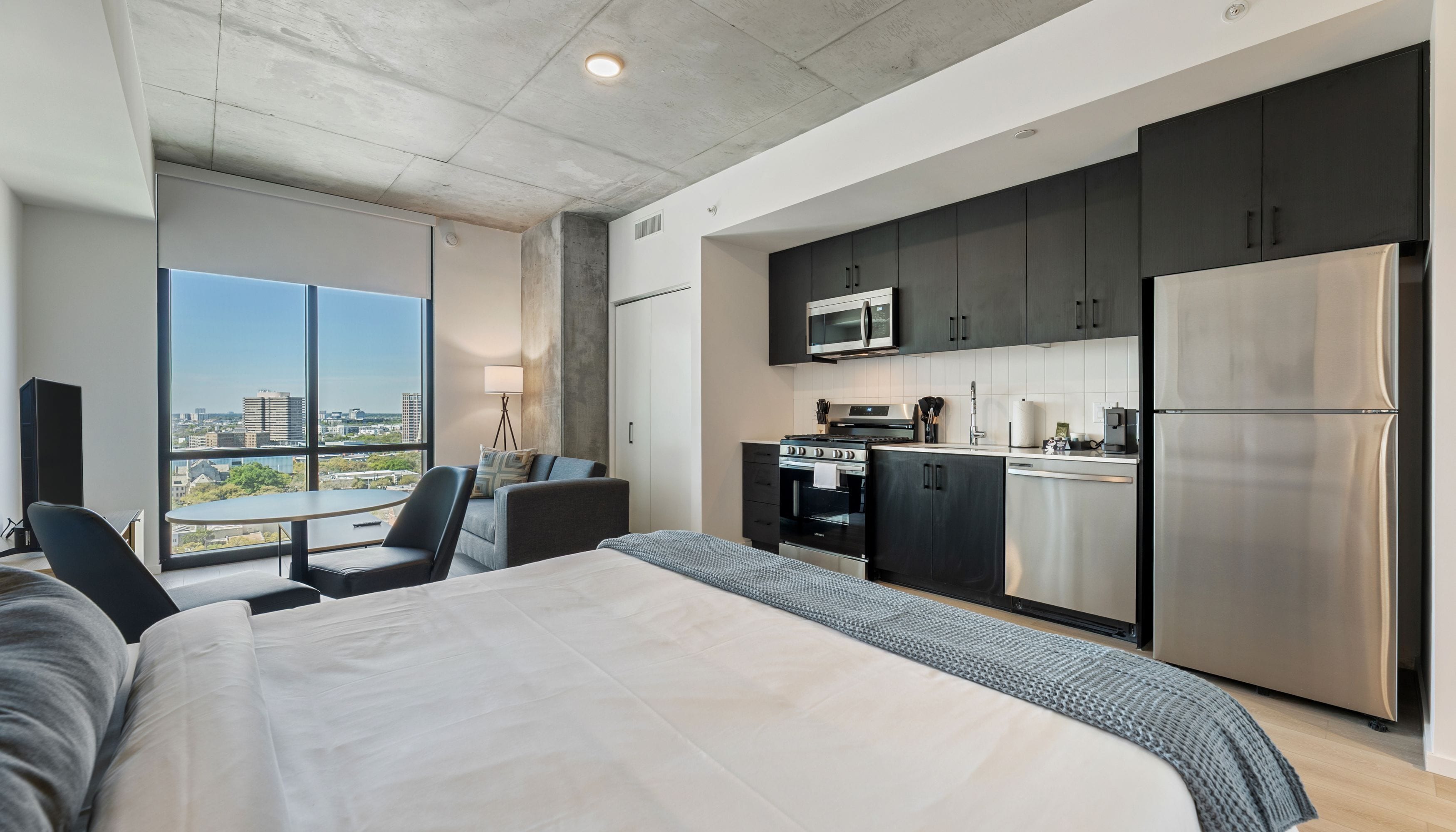 Suíte estúdio | Roupas de cama premium, espaço de trabalho para notebook