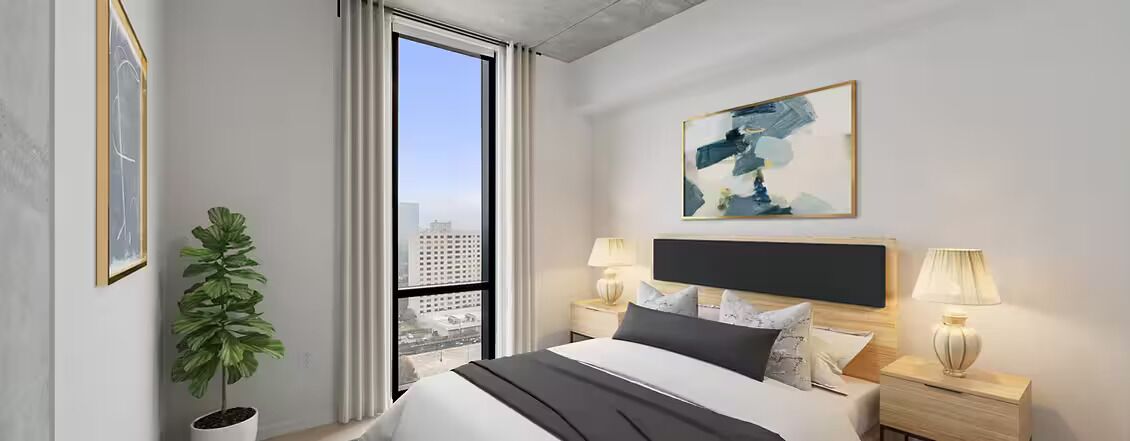 Studio Suite | Premium bedding, laptop workspace, iron/ironing board, bed sheets