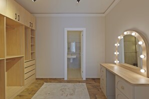 Bathroom - 3-bedroom apartment in awesome New Cairo City with AC (New Cairo City)